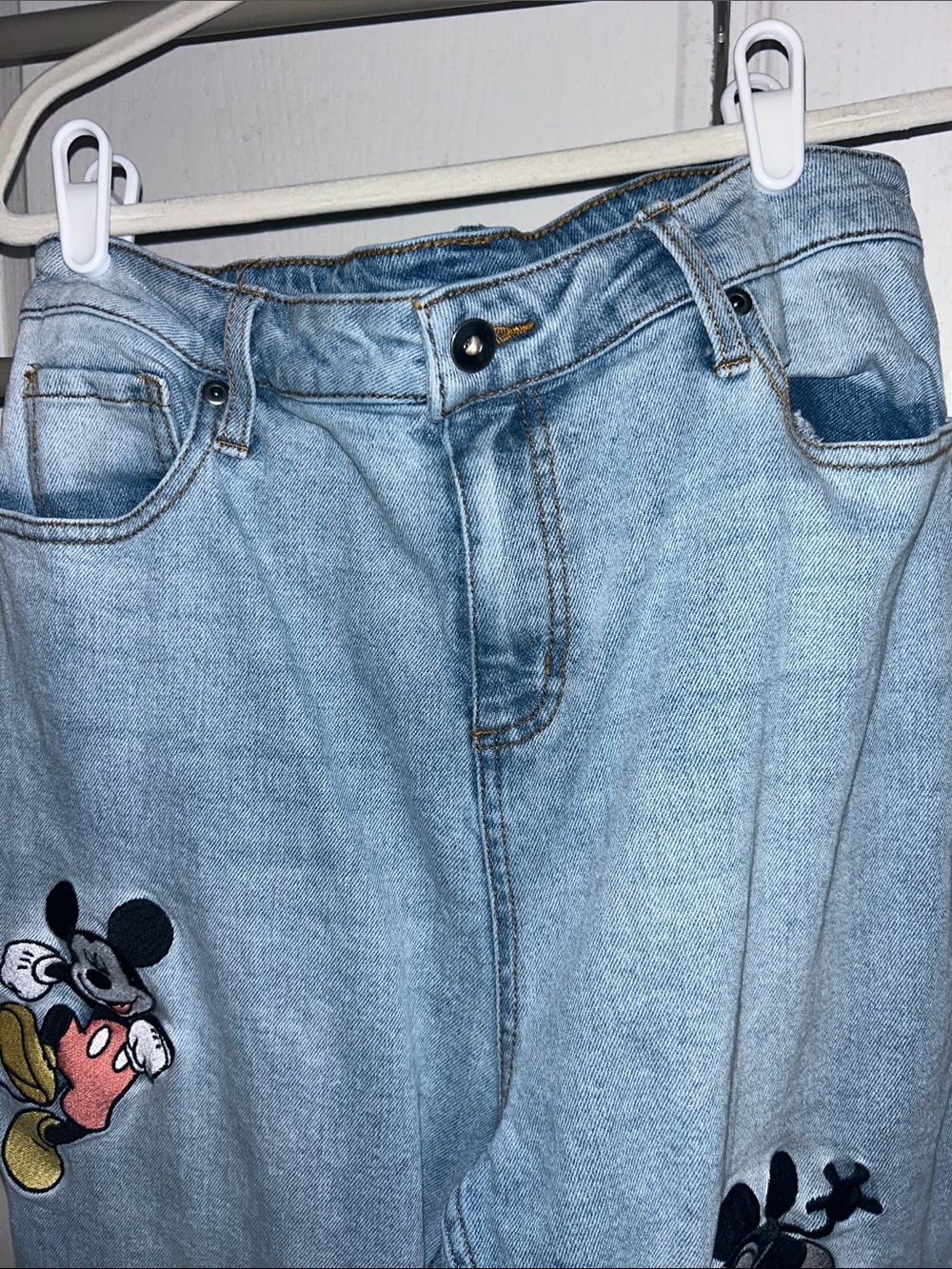 HP🎊🎊Her Universe Light Blue Denim Jeans with Mickey Graphics - Picture 7 of 10